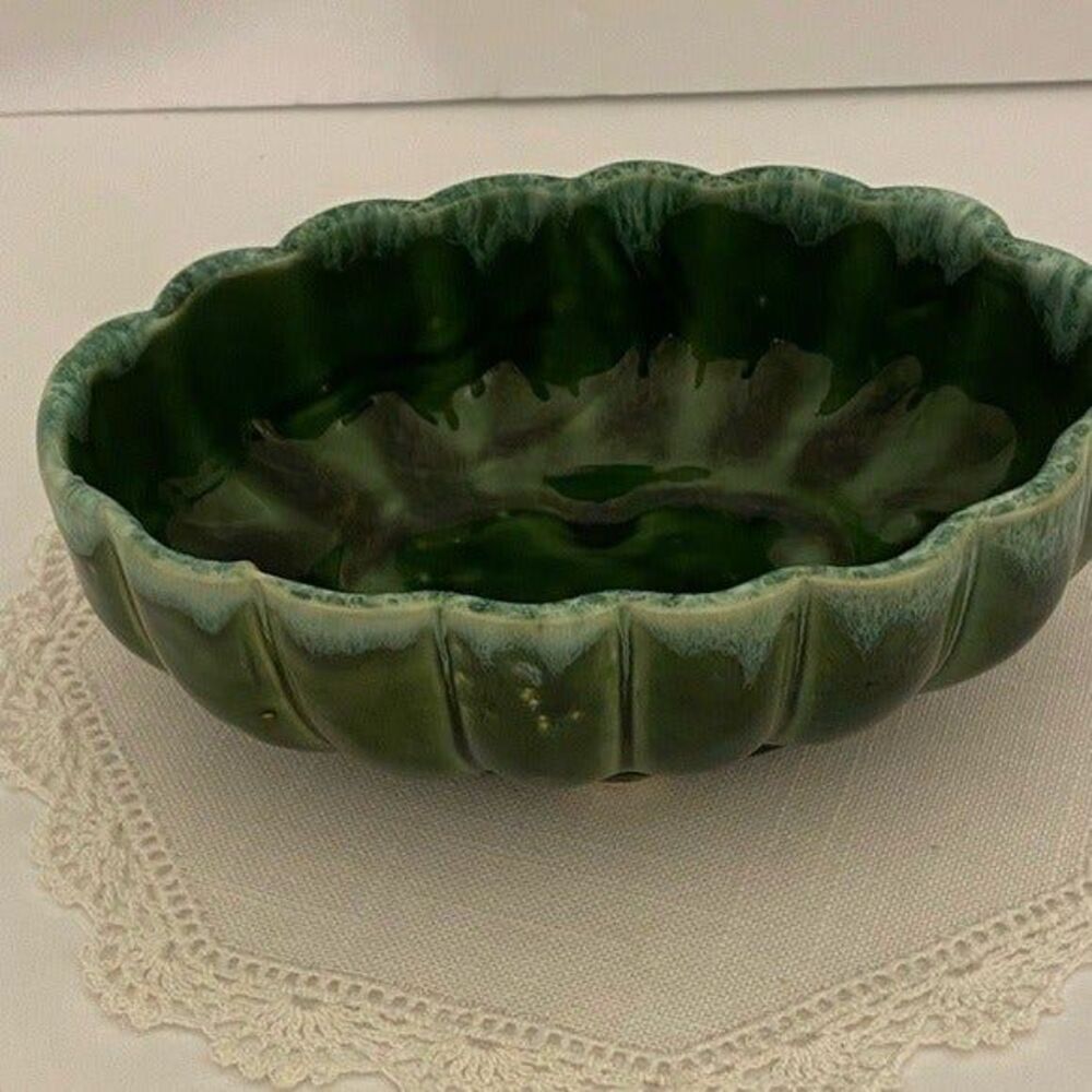 Vintage Ungemach UPCO AmericanArt Pottery USA #907 Oval PlanterGreen